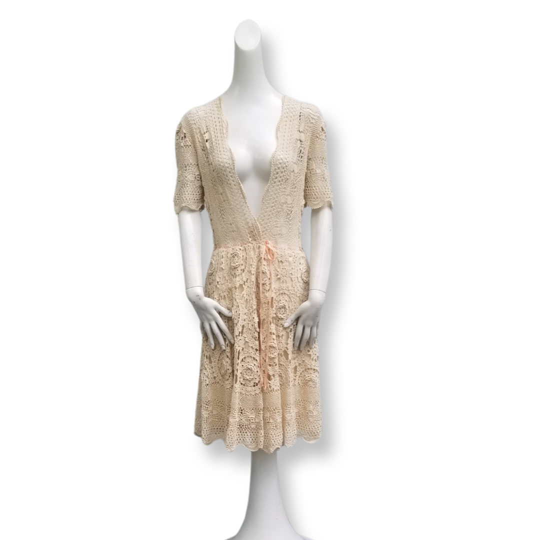 Vintage 60s Cream Crochet Dress thehouseoffindings Vintage 60s Cream Crochet Dress thehouseoffindings